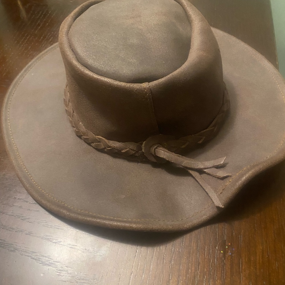 Minnetonka Tan Leather Fold Up Hat